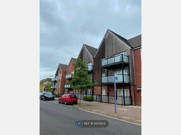 1 Bedroom Flat To Rent In Laurens Van Der Post Way, Ashford, TN23