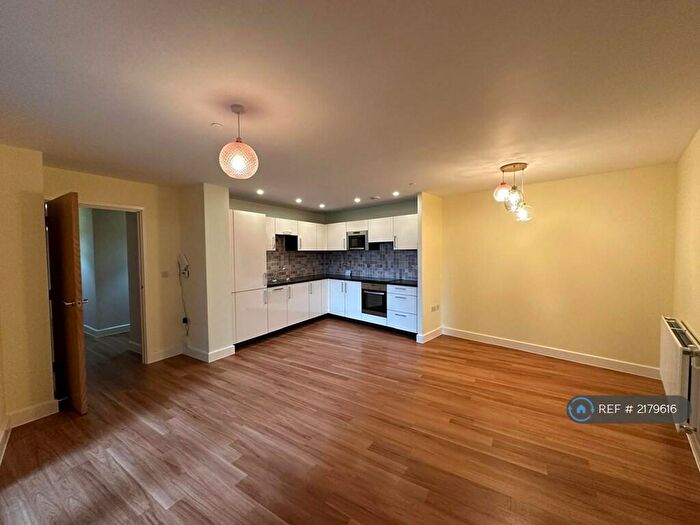 2 Bedroom Flat To Rent In Elmira Street, London, SE13