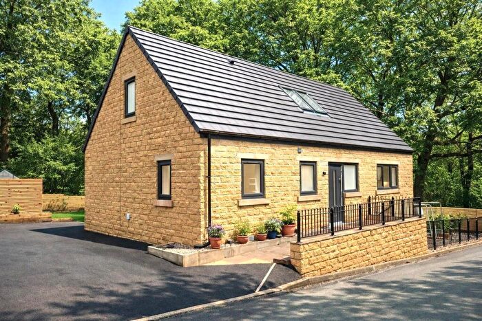 3 Bedroom Detached House For Sale In Wood View Lodge, Woodlands Avenue, Thongsbridge, Holmfirth, HD9