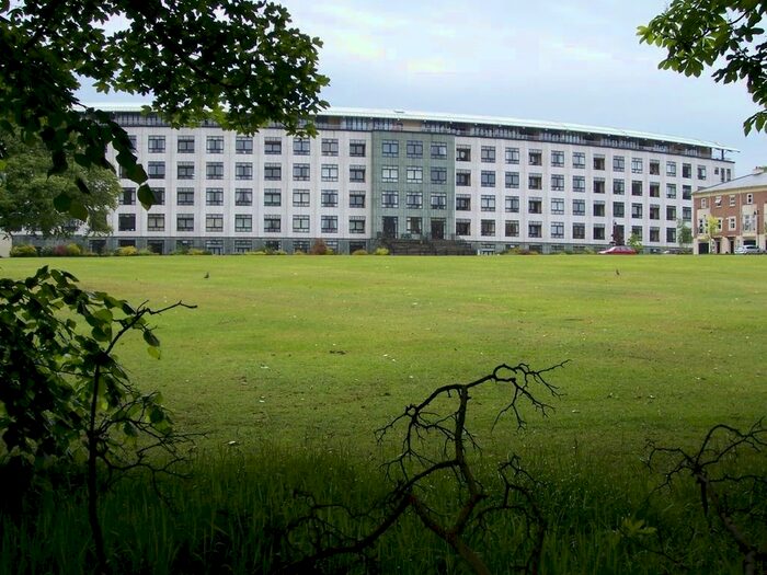 2 Bedroom Flat To Rent In Yew Tree Road, Birmingham, Birmingham, B13