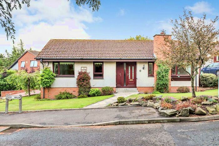 3 Bedroom Bungalow To Rent In River Walk, Dalgety Bay, Dunfermline, Fife, KY11