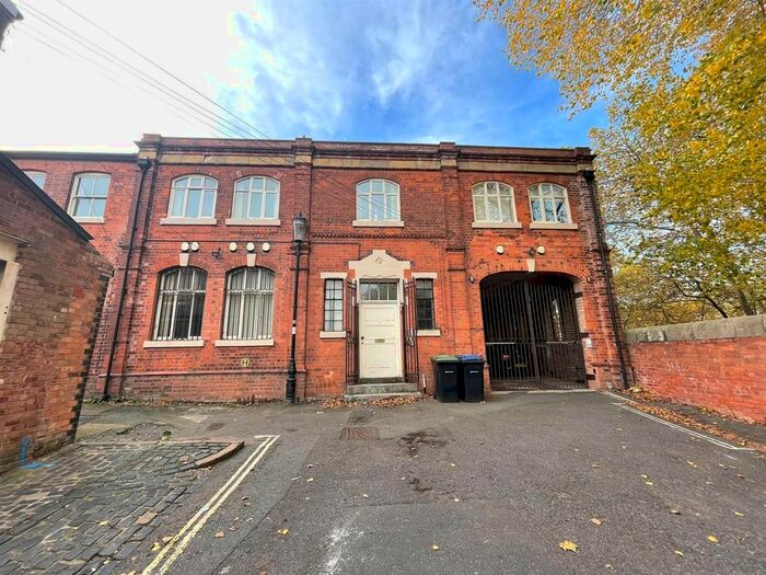 2 Bedroom Flat To Rent In Key Hill Drive, Birmingham, B18