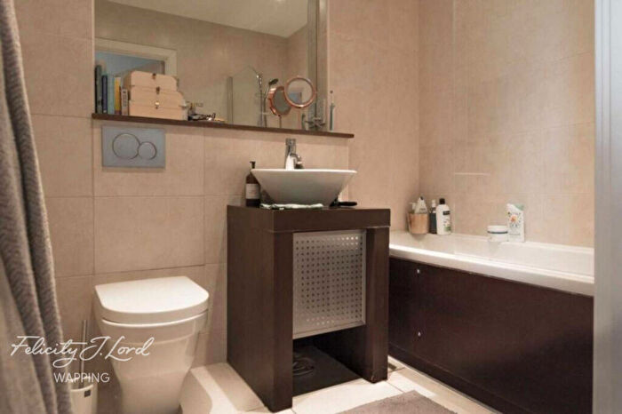 1 Bedroom Apartment To Rent In Spencer Way, London, E1