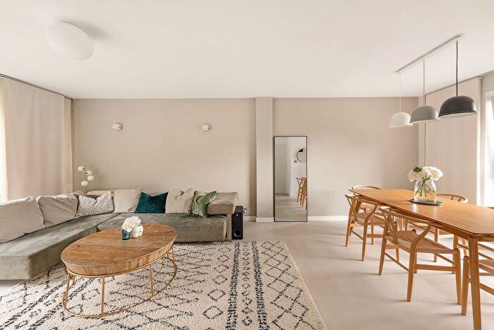 2 Bedroom Flat To Rent In Hill View, Primrose Hill Road, NW3