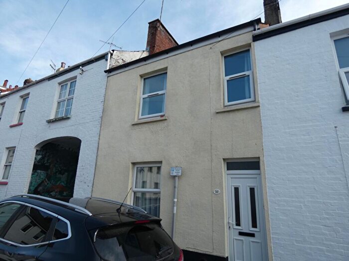 4 Bedroom Terraced House To Rent In Chute Street, Exeter, EX1