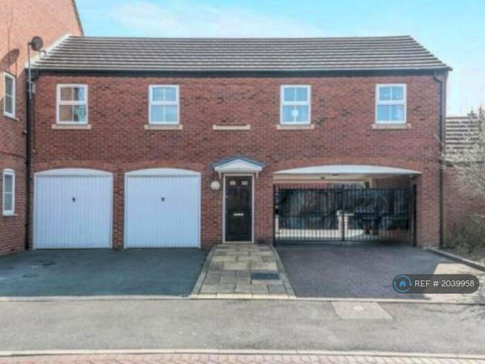 2 Bedroom Semi-Detached House To Rent In Deerstalker Square, Edgbaston, Birmingham, B16