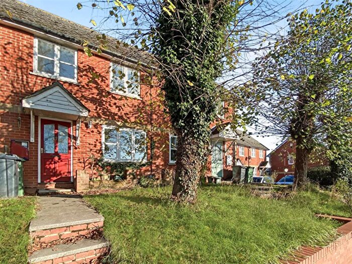 2 Bedroom Terraced House To Rent In Station Approach, Braintree, CM7