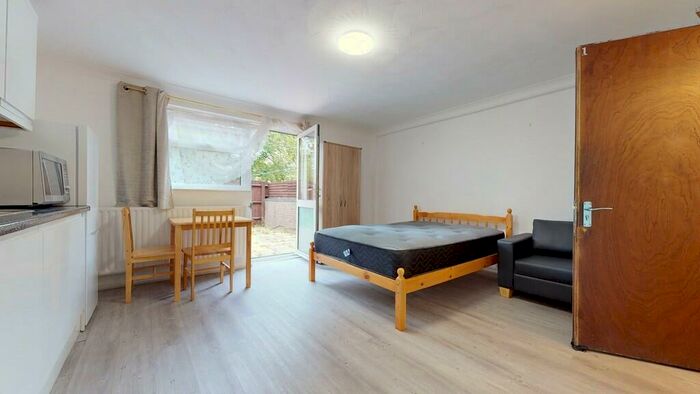 5 Bedroom Terraced House To Rent In Corporation Street, London, N7