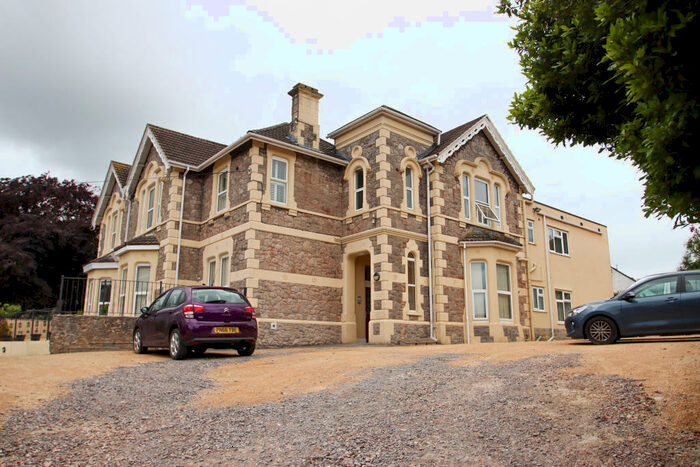 1 Bedroom Flat To Rent In Kew Gardens Kew Road, BS23