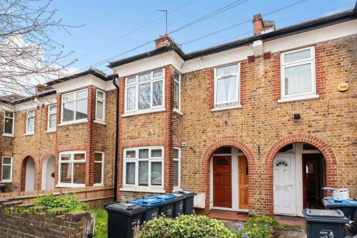 1 Bedroom Flat For Sale In Brampton Road, Croydon, CR0