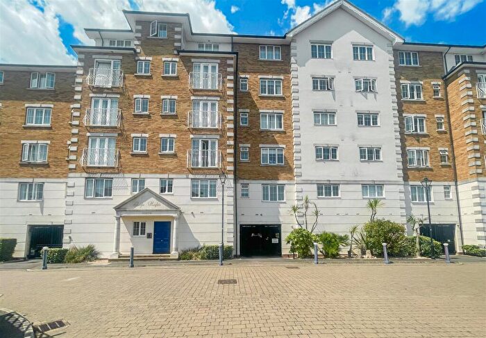 2 Bedroom Flat To Rent In Golden Gate Way, Sovereign Harbour, Eastbourne, BN23