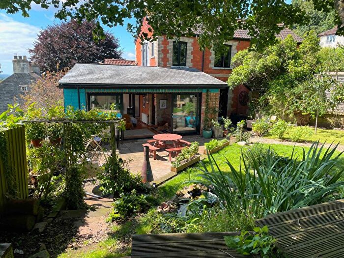 4 Bedroom Detached House For Sale In Bell House, Coursing Batch, Glastonbury, Somerset, BA6