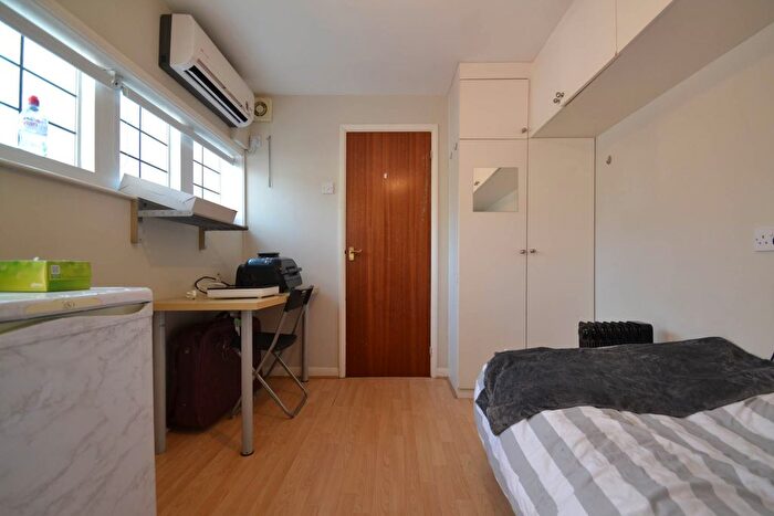 Studio To Rent In Littleton Road, Harrow, HA1