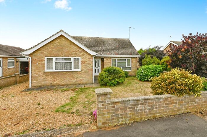 2 Bedroom Detached Bungalow For Sale In Nelson Drive, Hunstanton, PE36