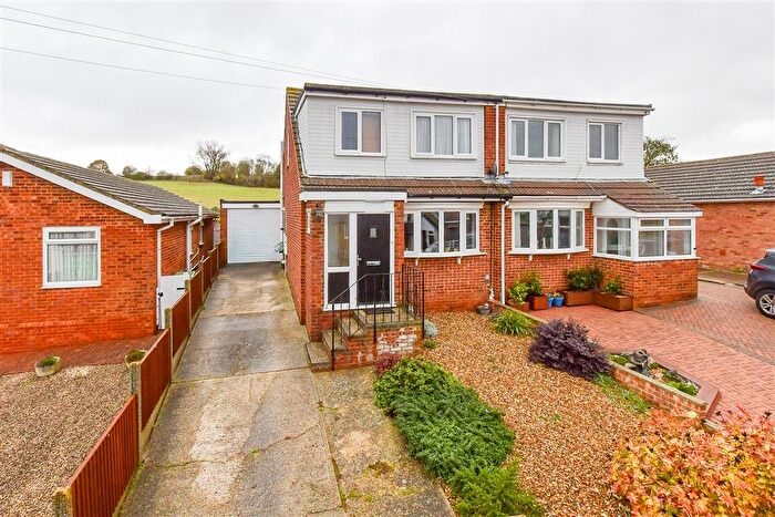 3 Bedroom Semi Detached House For Sale In Nelson Avenue, Minster On Sea, Sheerness, Kent, ME12