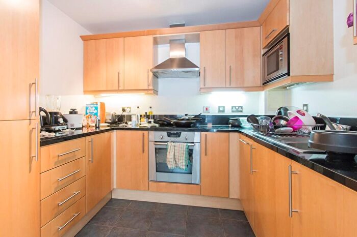 1 Bedroom Flat To Rent In Moore House, Cassilis Road, E14