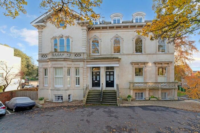 1 Bedroom Flat To Rent In One Lypiatt, Lypiatt Drive, GL50