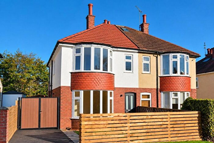 3 Bedroom Semi-Detached House For Sale In Hawes Road, Harrogate, HG1