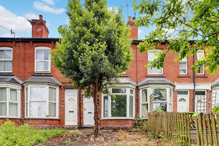 3 Bedroom Terraced House For Sale In Charlesworth Avenue, Nottingham, NG7