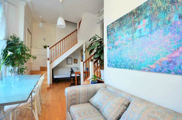 2 Bedroom Flat To Rent In South Hill Park, Hampstead, London, NW3