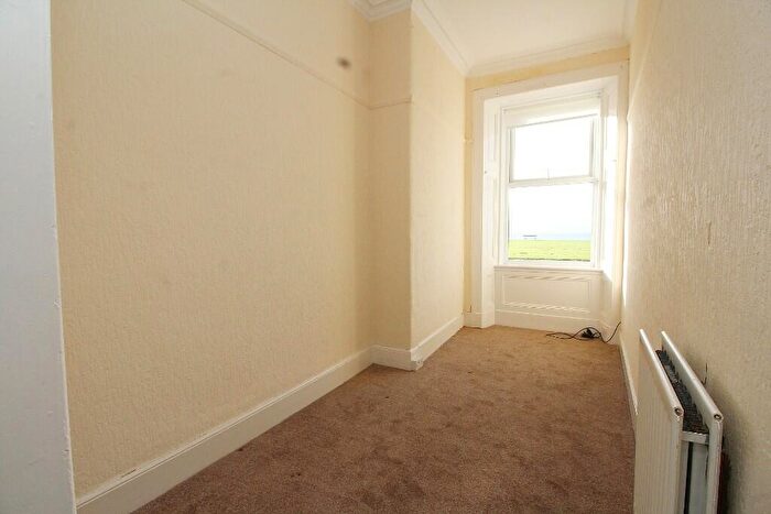 2 Bedroom Flat For Sale In East Clyde Street, Helensburgh, G84