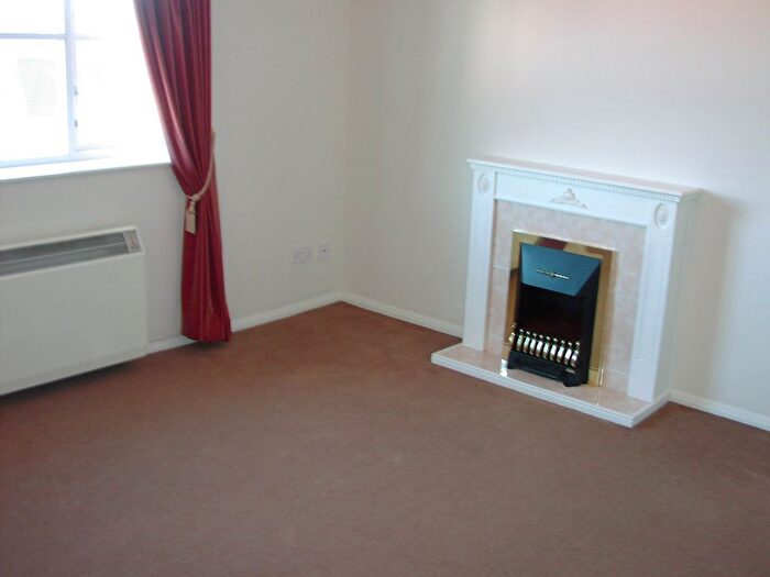 2 Bedroom Flat To Rent In Hursley Road, Chandler's Ford, Eastleigh, SO53