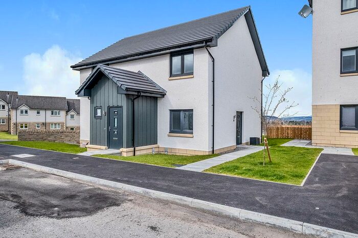 2 Bedroom Flat To Rent In Broomhall Court, Inverness, Highland, IV2