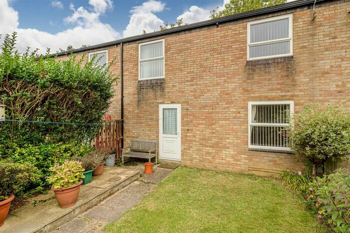 3 Bedroom Terraced House For Sale In Kiln Way, Wellingborough NN8