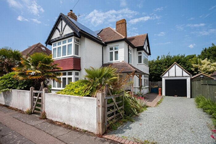 5 Bedroom Detached House For Sale In Napier Gardens, Hythe, CT21