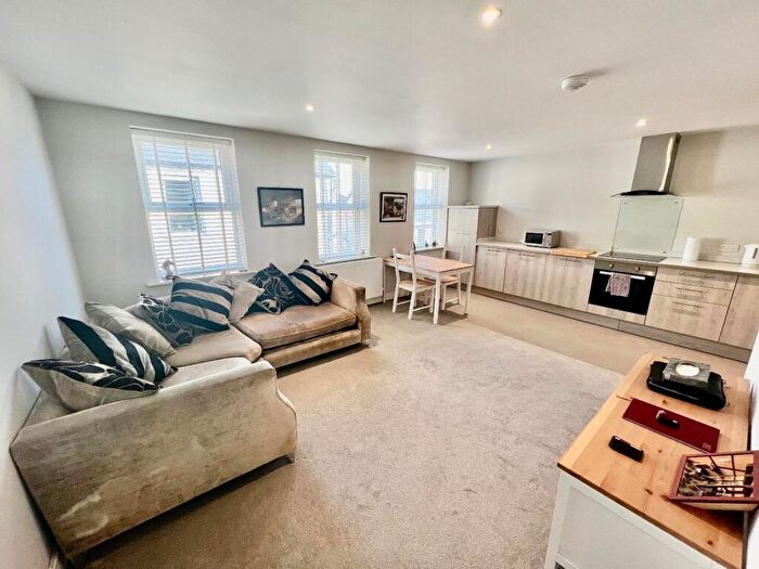 1 Bedroom Flat To Rent In Station Road, Desborough, NN14