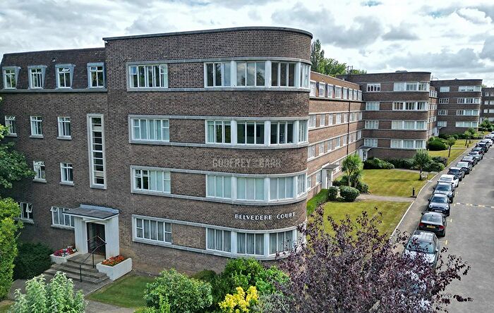 2 Bedroom Flat For Sale In Belvedere Court, Hampstead Garden Suburb, N2