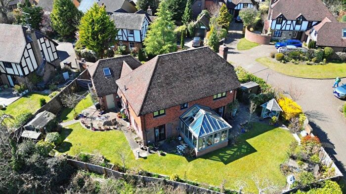 4 Bedroom Detached House For Sale In Curtis Close, Headley, Bordon, Hampshire, GU35