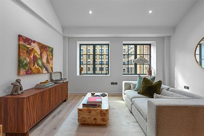 1 Bedroom Studio For Sale In The Threadworks, Hollybush Gardens, Bethnal Green, London, E2