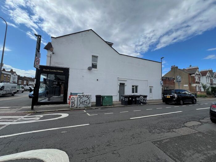 1 Bedroom Flat To Rent In Brownhill Rd, Lewisham, SE6