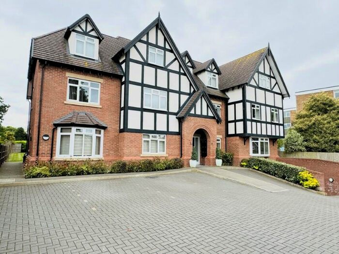 2 Bedroom Apartment To Rent In Dovehouse Lane, Solihull, B91