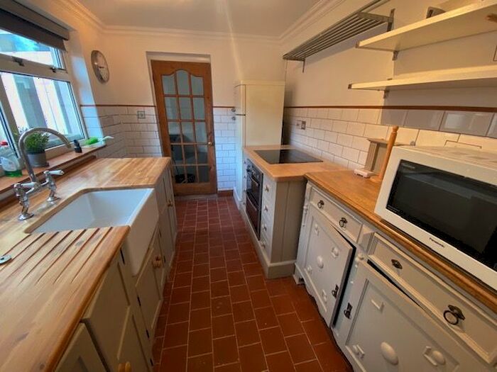 2 Bedroom Property To Rent In Glynne Street, Pontcanna, Cardiff, CF11