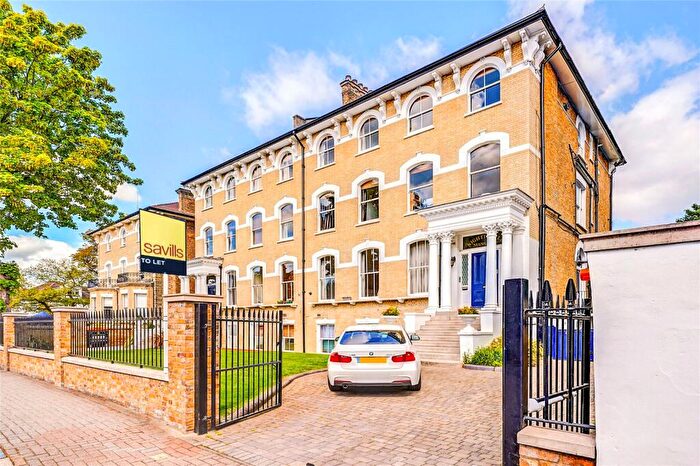 1 Bedroom Apartment To Rent In Nightingale Lane, Clapham South, London, SW12