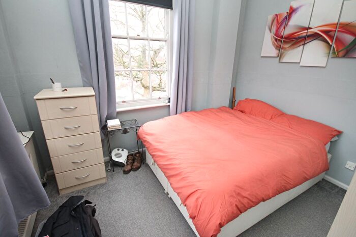 1 Bedroom Flat To Rent In Edge Lane, Grenoside, Sheffield, S6