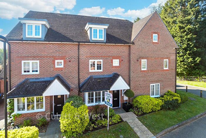 4 Bedroom Terraced House For Sale In Ashurst Way, East Grinstead, West Sussex, RH19