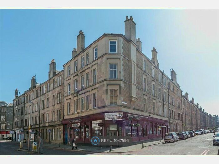 3 Bedroom Flat To Rent In Gorgie Road, Edinburgh, EH11