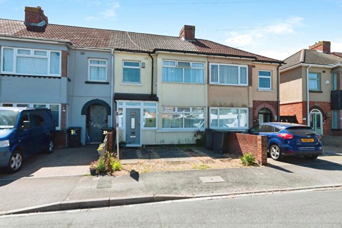 3 Bedroom Terraced House For Sale In Avery Lane, Gosport, Hampshire, PO12