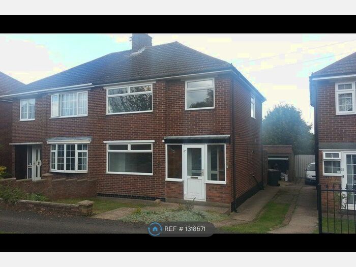 3 Bedroom Semi-Detached House To Rent In Rossfold Road, Luton, LU3