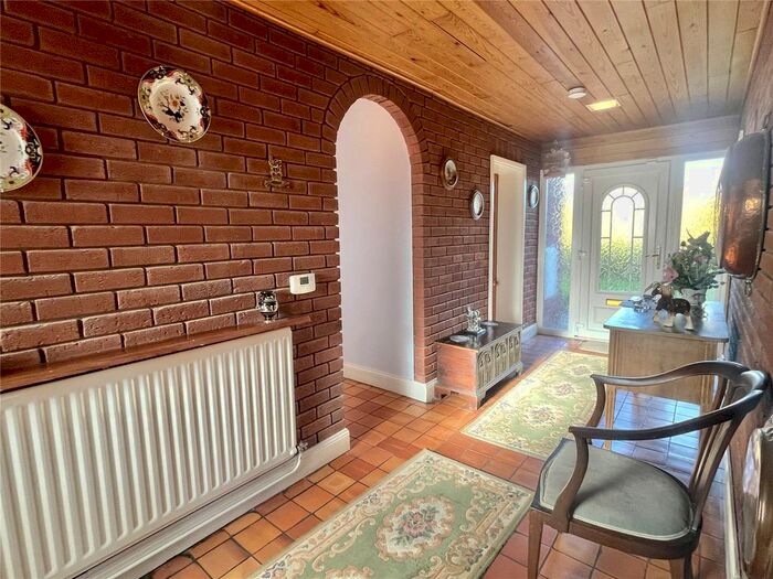 3 Bedroom Bungalow For Sale In Breidden Avenue, Arddleen, Llanymynech, Powys, SY22