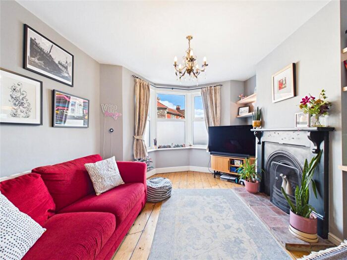 3 Bedroom Terraced House For Sale In Grove Park Avenue, Bristol, BS4