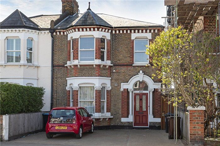 3 Bedroom Flat For Sale In Kingston Road, Wimbledon, SW20