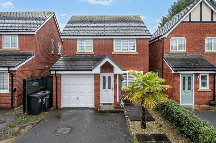 3 Bedroom Detached House For Sale In Heritage Way, Llanymynech, Powys, SY22