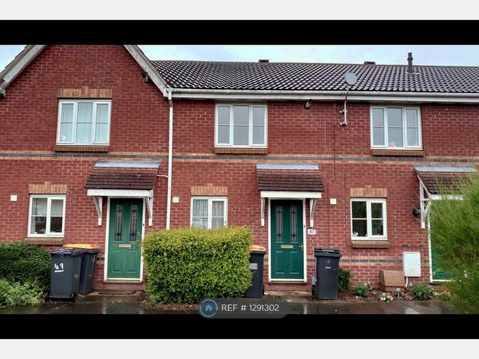 2 Bedroom Terraced House To Rent In Wildflower Way, Bedford MK42
