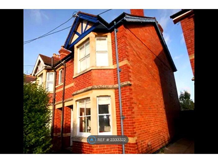 3 Bedroom Semi-Detached House To Rent In Longcroft Road, Devizes, SN10