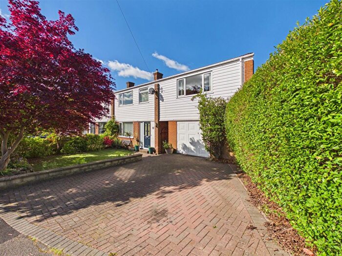 4 Bedroom Semi-Detached House For Sale In Gosforth Crescent, Dronfield, S18