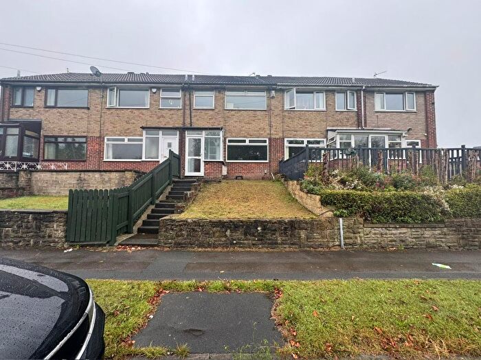 3 Bedroom Property To Rent In Fenby Avenue, Bradford, BD4